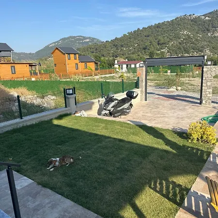 Villa Villalakehouse *