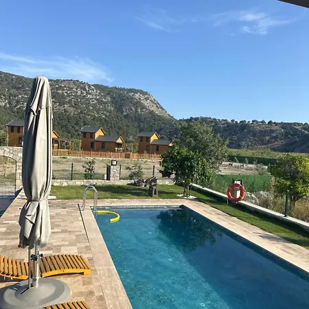 فيلة Villalakehouse